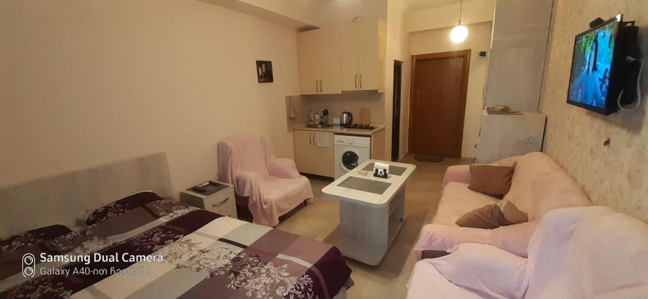 Parkside Apartament Batumi Exterior photo